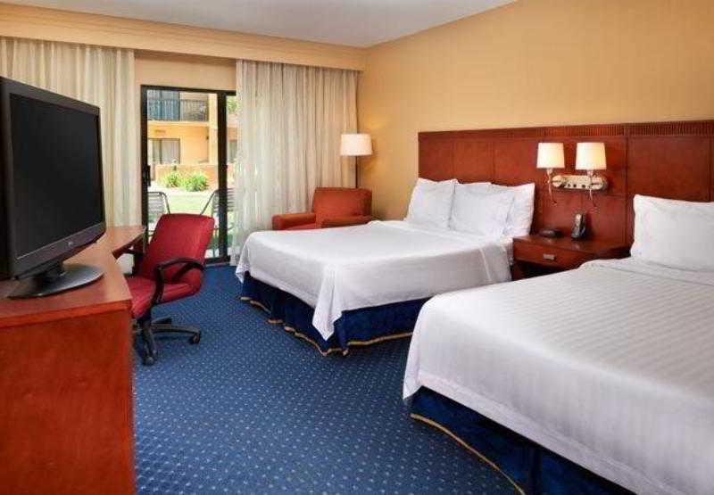 Courtyard By Marriott Minneapolis-St. Paul Airport Mendota Heights Room photo